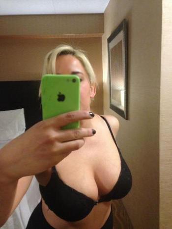 Stacey, 34  female escort, Barrie