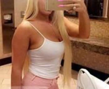KARLY, 21 Caucasian female escort, Barrie